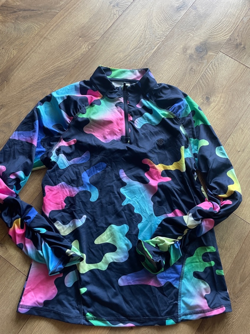 G/FORE Neon Camo Zip Pullover in Green, Pink, Black